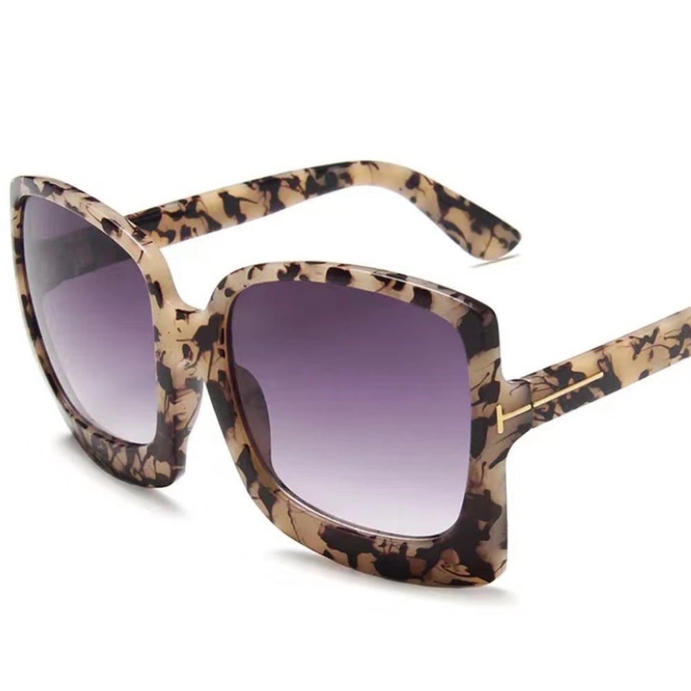 Trendy Boutique Luxury Oversized Sunglasses Unisex Designer Shades. - Picture 2 of 4